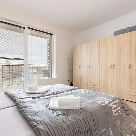 Flat 3 Sunny Haven Moderny 2i, Parking, Wifi