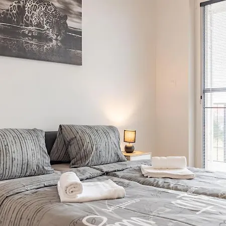 Appartamento Flat 3 Sunny Haven Moderny 2i, Parking, Wifi