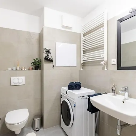 Flat 3 Sunny Haven Moderny 2i, Parking, Wifi Appartamento