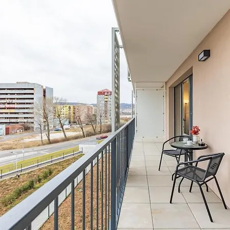 Lejlighed Flat 3 Sunny Haven Moderny 2i, Parking, Wifi *