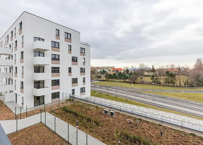 Flat 3 Sunny Haven Moderny 2i, Parking, Wifi *