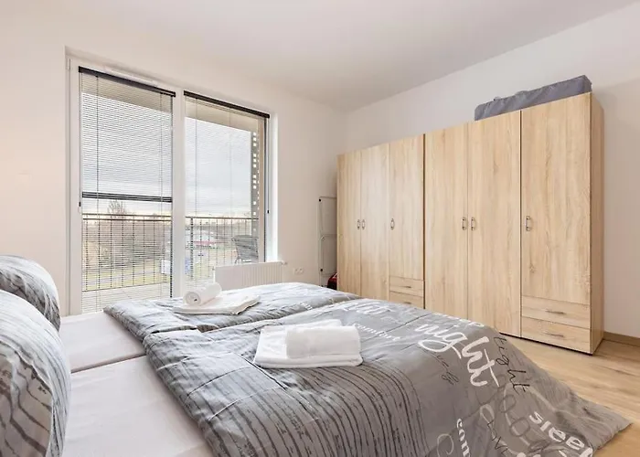 Flat 3 Sunny Haven Moderny 2i, Parking, Wifi