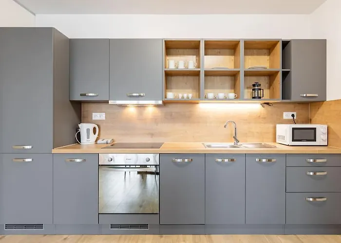 Flat 3 Sunny Haven Moderny 2i, Parking, Wifi