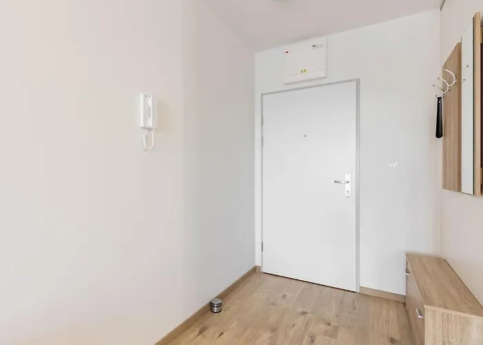 Flat 3 Sunny Haven Moderny 2i, Parking, Wifi Братислава