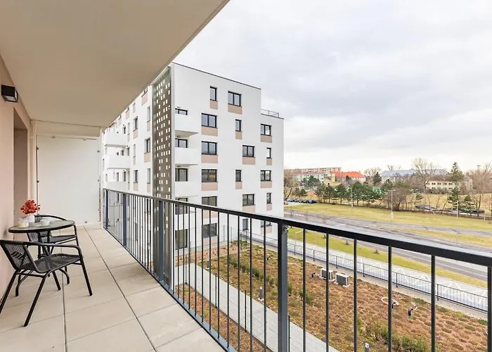 Apartment Flat 3 Sunny Haven Moderny 2i, Parking, Wifi