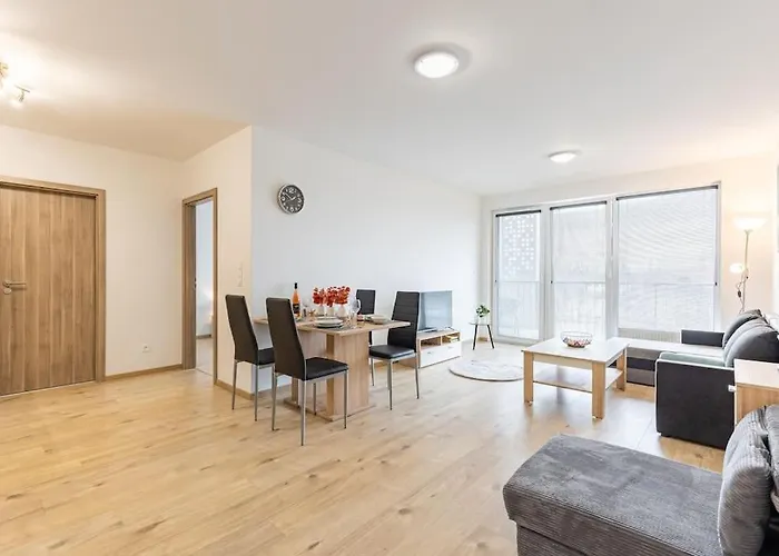 Flat 3 Sunny Haven Moderny 2i, Parking, Wifi *