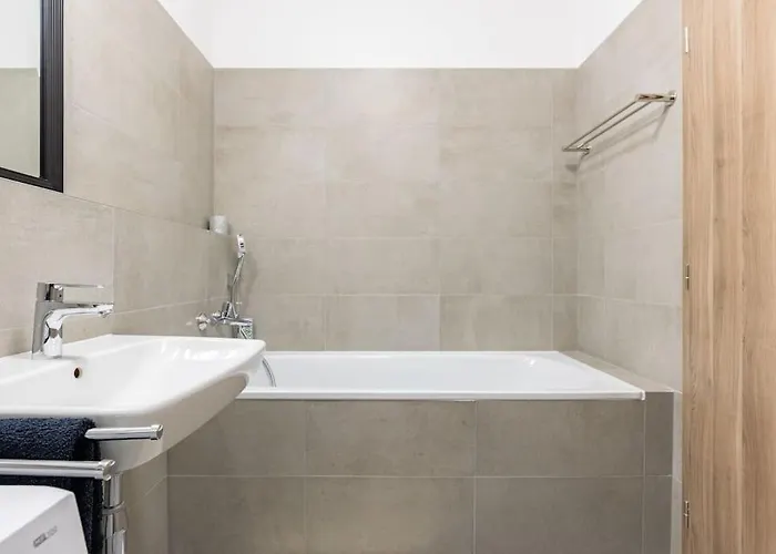 Apartament Flat 3 Sunny Haven Moderny 2i, Parking, Wifi Bratislava