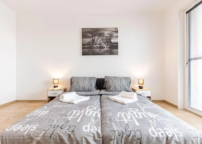 Flat 3 Sunny Haven Moderny 2i, Parking, Wifi *