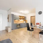 Διαμέρισμα Flat 3 Sunny Haven Moderny 2i, Parking, Wifi