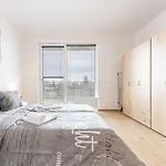 Flat 3 Sunny Haven Moderny 2i, Parking, Wifi * Μπρατισλάβα
