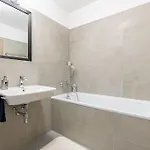 Flat 3 Sunny Haven Moderny 2i, Parking, Wifi